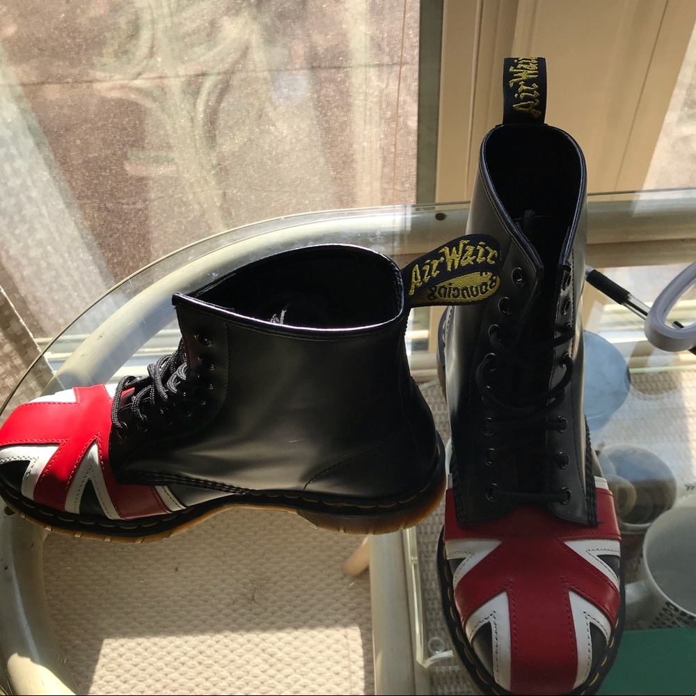 Union Jack Dr. Martens